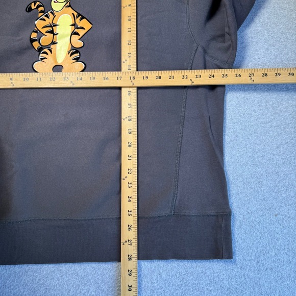 Vintage Disney Store Tigger Crewneck Sweatshirt XL Gray - Picture 5 of 8
